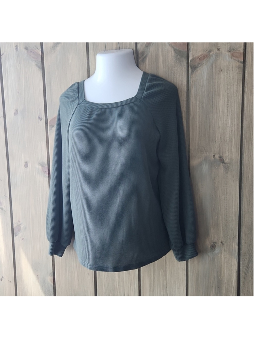 One Eleven North, square neck tunic, sz M, EUC, green